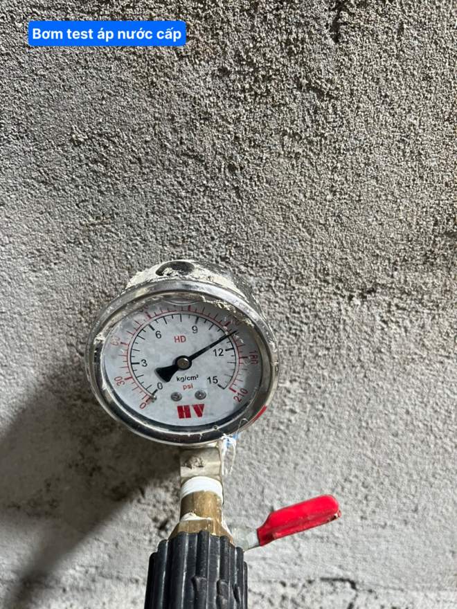 Bơm đến 4 kg/cm²