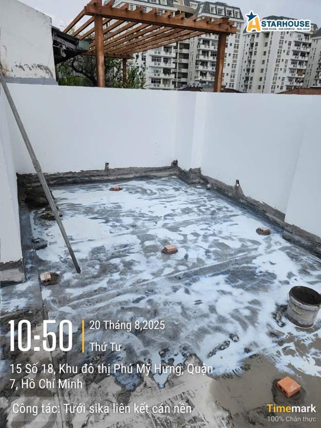 Tưới lớp lót Sika liên kết bề mặt