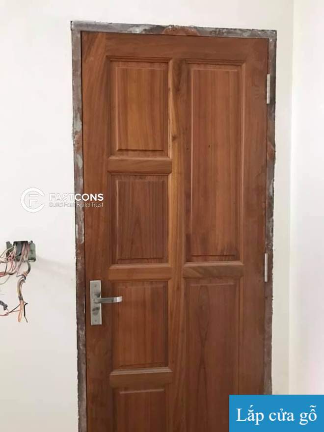 Cửa hoàn thiện, phụ kiện đầy đủ