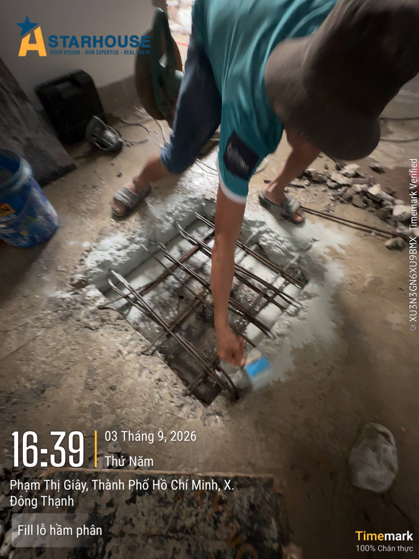 Fill lỗ hầm phân