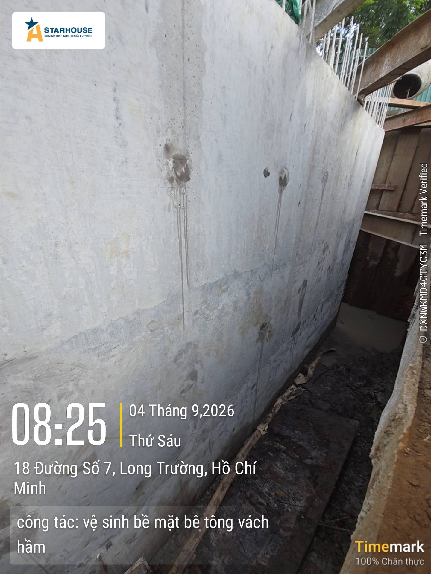 Vệ sinh bề mặt bê tông vách