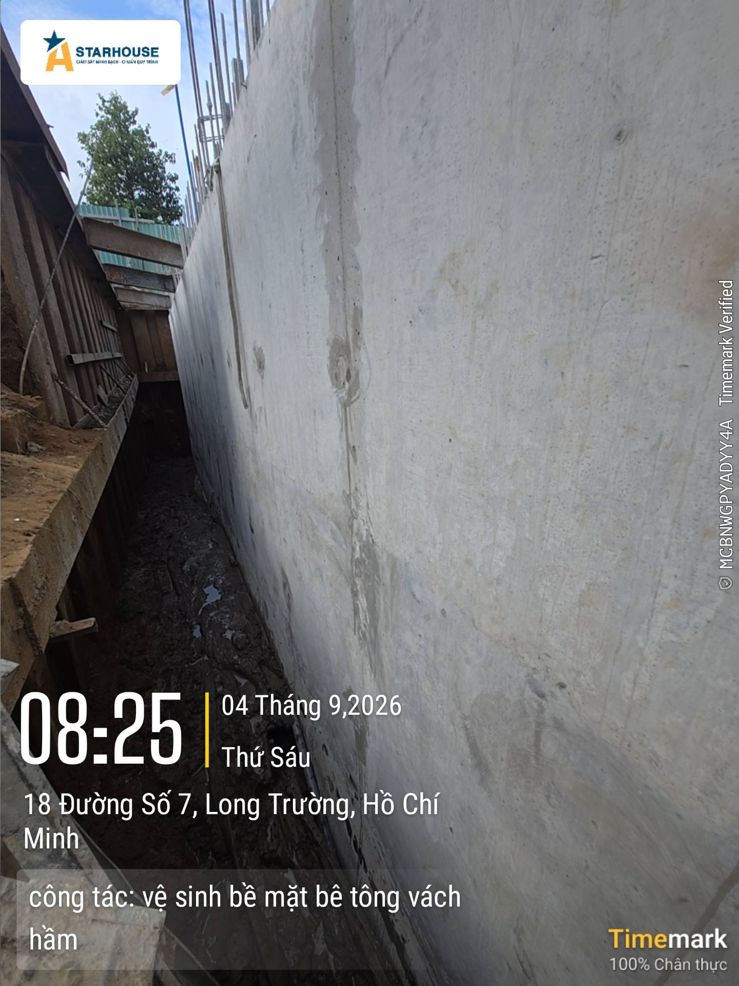 Vệ sinh bề mặt bê tông vách