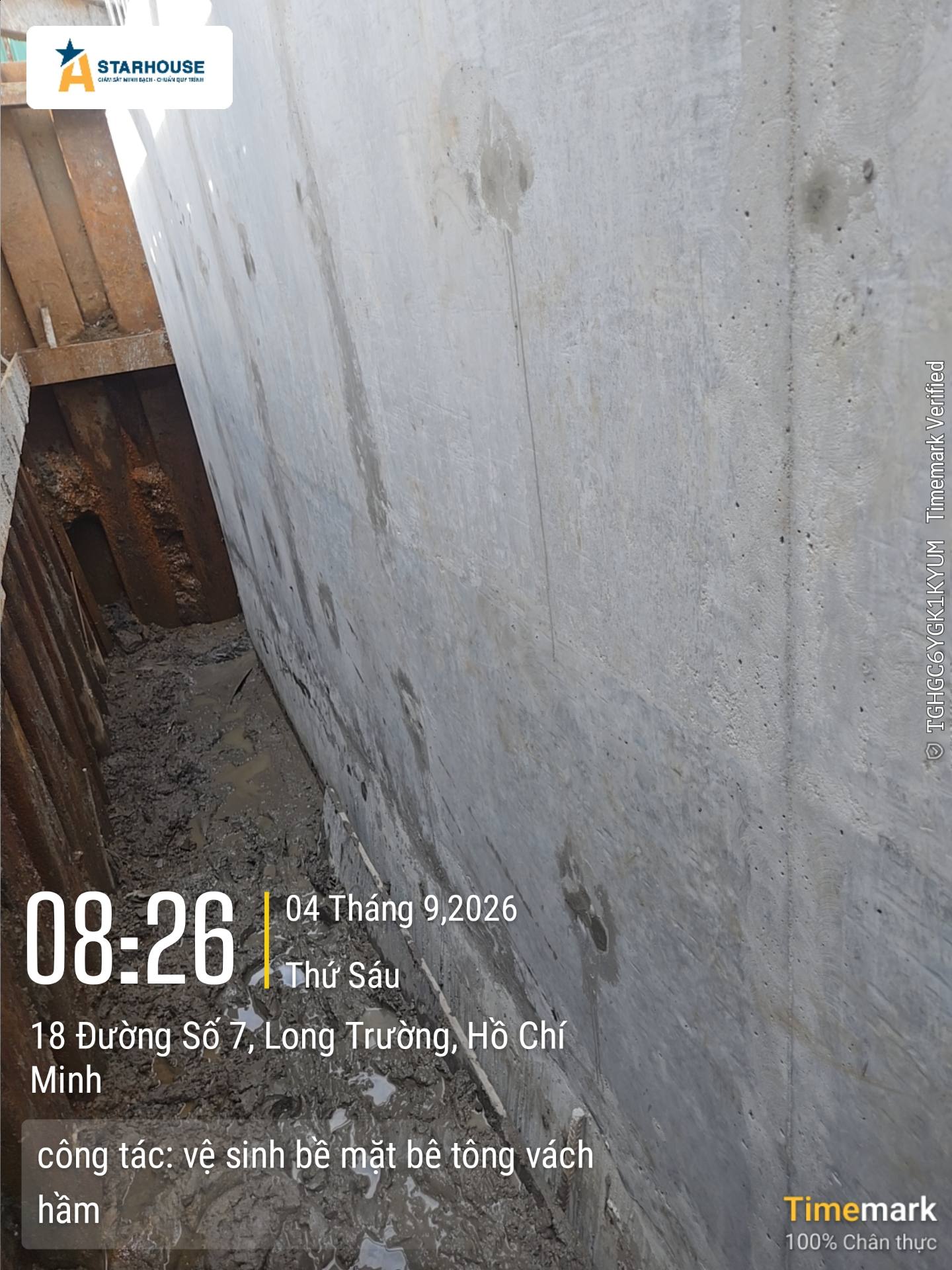 Vệ sinh bề mặt bê tông vách