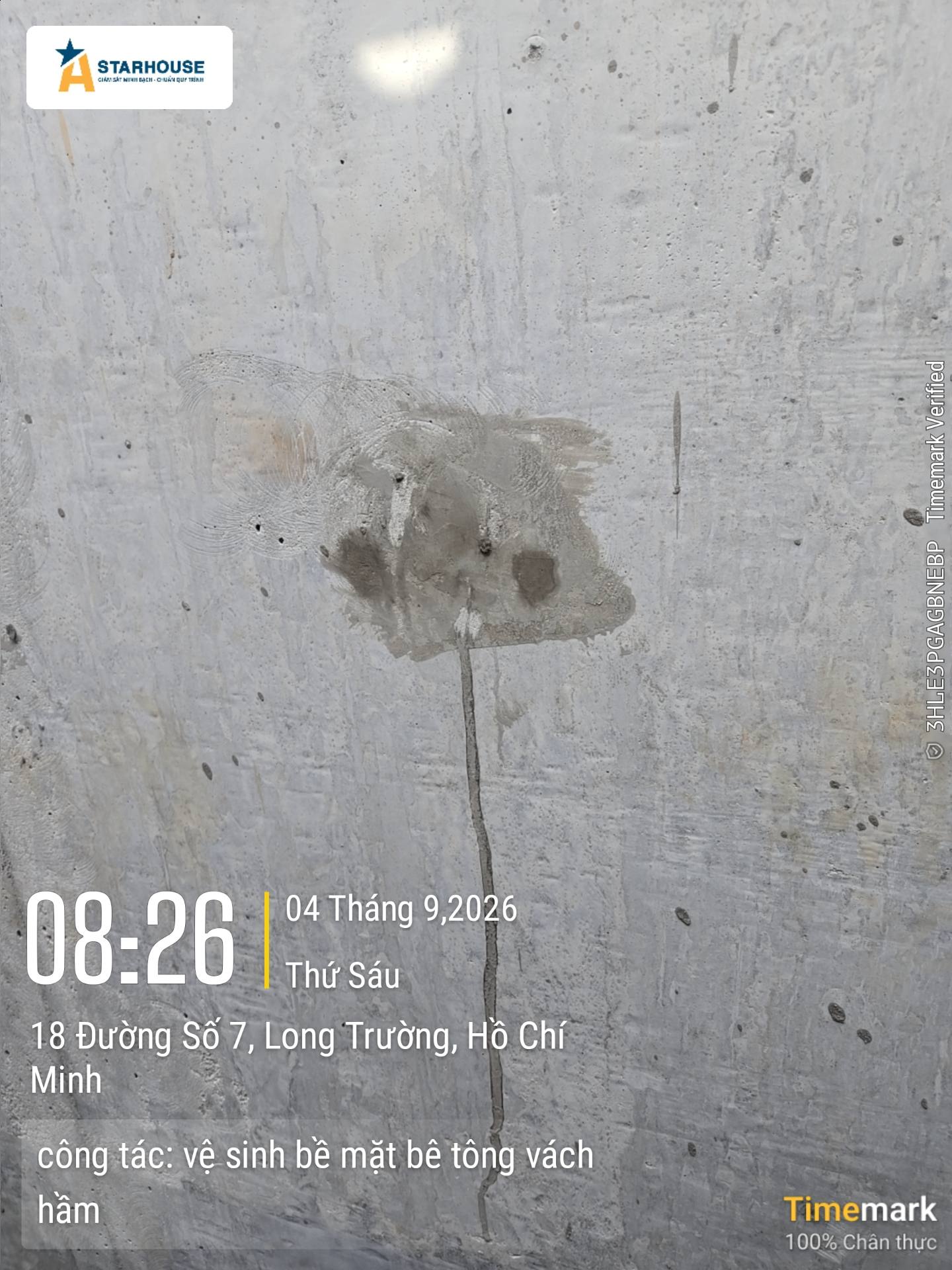 Vệ sinh bề mặt bê tông vách