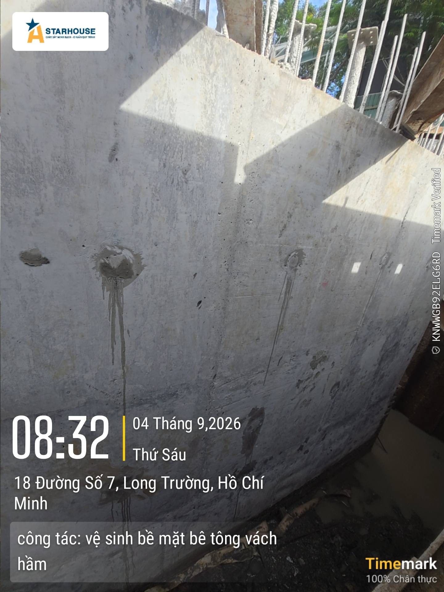 Vệ sinh bề mặt bê tông vách