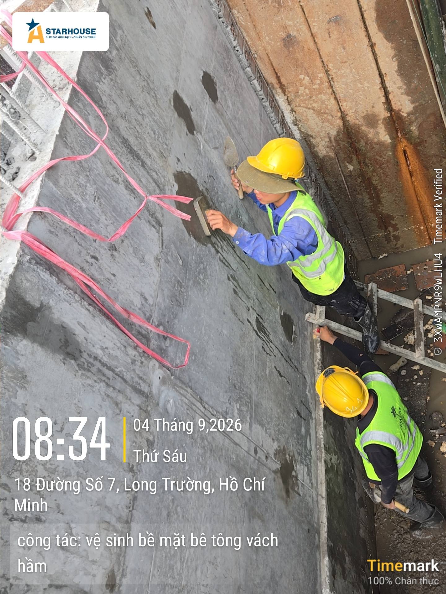 Vệ sinh bề mặt bê tông vách